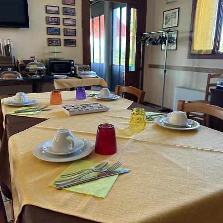 Bed & Breakfast La Montagnola 4*